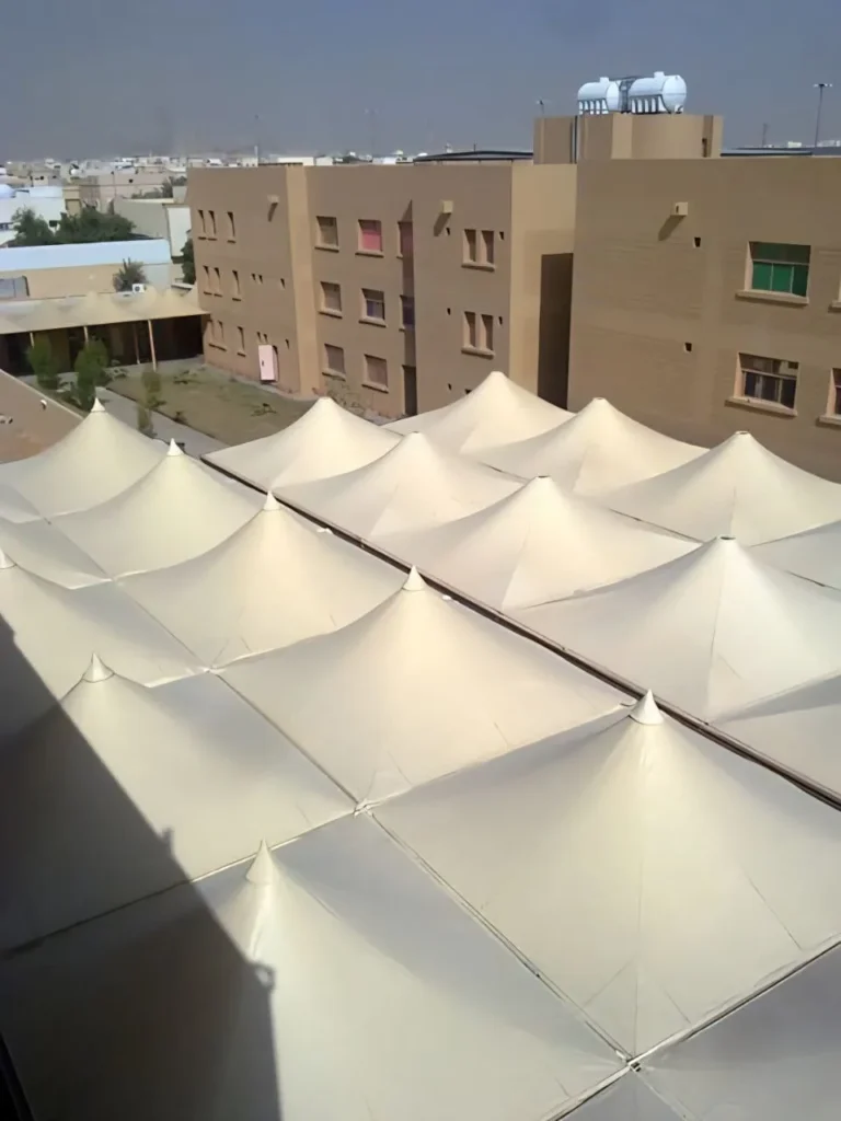 مظلات مدرسة أهلية